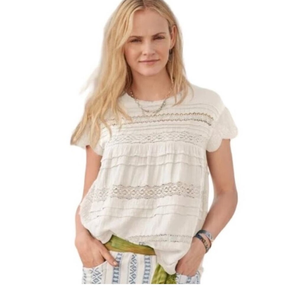 Sundance Light Cream Boho Eyelet Lace Cottage Core Top. Size M